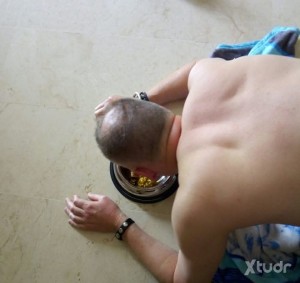 Xtudr - zgbtk48z: Sumiso en busca de Amo dueño para control y servicio soy completamente obediente 24/7  doméstico limpieza cocinar organiza...