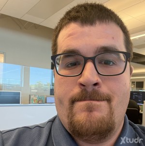 Xtudr - cabell: Looking to make friends and meet new people 