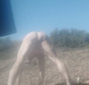 Xtudr - Sii: Submissive toilet looking for a dominant man who doesn't get circumcised.