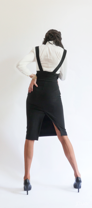 Xtudr - doncella: A dominant, masculine, mature, and serious man is being sought to make me his woman and submissive. I'm a Crossdresser and...