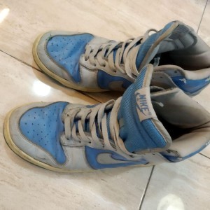Xtudr - ZAPAS: I'm a sneaker uncle with many worked-out sneakers. I exchange, sell, or customize sneakers to the liking of whoever requests ...