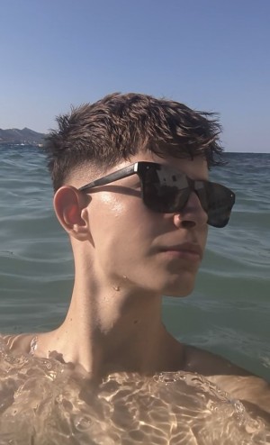 Xtudr - Ksks: Activo joven  escribirme para lo que sea hago de todo 