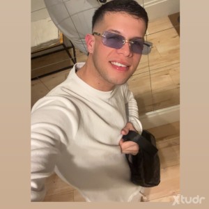 Xtudr - Eduar_2: Hey Hola Soy Eduar Joven Serio Varonil 100% Dominante😈🔥