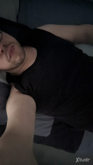 Xtudr - XmanXboy: Con ganas de conocer gente y pasarlo bien. 
Experiencia en cumcontrol, Edging,dominación, castidad...Te hipnotizo con mi v...