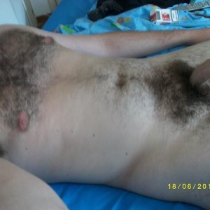Xtudr - SANLU_Sumiso040: Tengo 40 años, caliente y morboso, con barriguita, aunque no obeso, de buen ver. Poca experiencia. No tengo sitio. ...