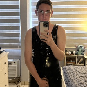 Xtudr - subalex: I'm a kinky boy looking and exploring this lifestyle 