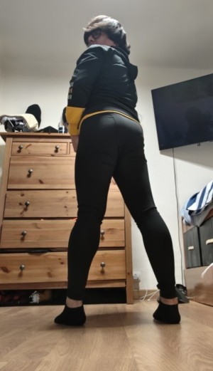 Xtudr - SofiaBarcelon1: Hola, yo soy un chico gay sumiso y me gusta mucho vestirme de chica @sofiabarcelon1.9