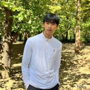 Xtudr - Easybong: I just want someone honest 