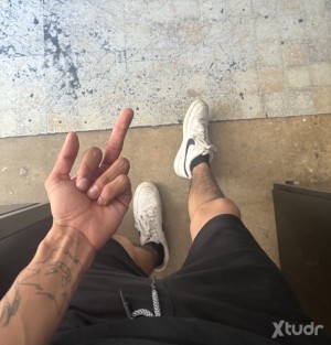 Xtudr - Wolf_MASTER: Amo Cash. Obediencia y tributo, nada menos.
Confianza, poder y estilo: eso me define como Amo. No pierdo el tiempo con ...