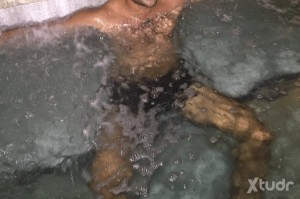 Xtudr - buscoAmofijo: Soy esclavo sumiso y busco amo fijo que me tenga en propiedad,zona Madrid,yo sin sitio ni coche 