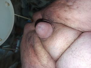 Xtudr - Testi6565: Somos un matrimonio gay maduros bisexuales y dominantes, 57 y 60 años. Uno activo, polla de 16 cm y huevos normales y el ...