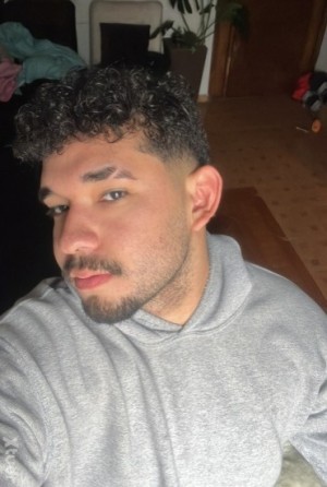 Xtudr - Rayxend: Me gusta dominar y humillar, maltrato verbal. Busco obediencia total o te castigo. 