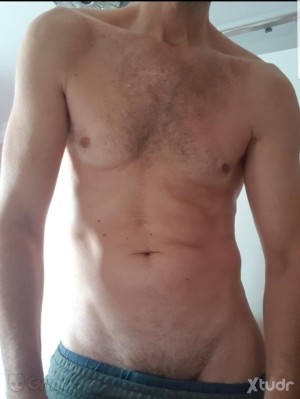 Xtudr - MadSumXl4.20: Busco tio directo, dominante para kolegueo morboso y vicioso, muy verbal, me pone a mil, buen rollo, me mola el juego ...