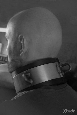 Xtudr - bondageslave54: **slave under consideration**
maduro, cabeza rasurada, barba cana, gordo: 55 años, 178cm, 115kg. 
Poco interesado en...