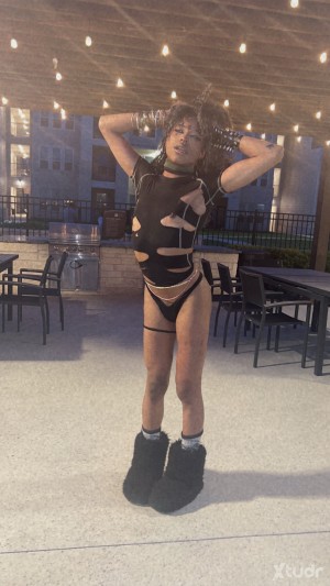 Xtudr - aunikah: I love to dance and cook I love fashion and going out imma yoga teacher and a cheerleader 