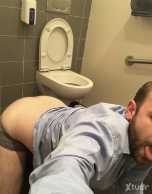 Xtudr - Klebsoskets: Sub pig needing to get used irl or cam