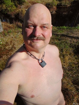 Xtudr - Vareskaru: Una isla sub osito hombre