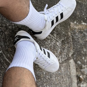 Xtudr - davidfetish: Me encantan los pies y las axilas, sus pelos y sus olores. Buscando descubrir. Open mind 😈👣🦶🤤