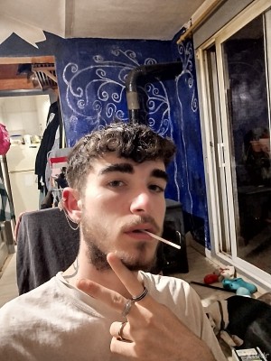Xtudr - K4rm4: Busco una puta esclava obediente, dispuesta a hacer todo lo que le diga sin importar lo que sea, que se pueda desplazar, sumi...