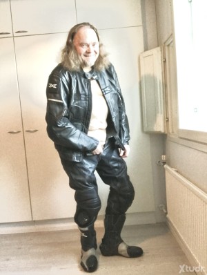 Xtudr - IXSNahkaBear: Biker, boots, leathers, sneakers Chaser gay hunting, others don't even bother, because I don't even answer, I've spoke...
