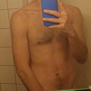Xtudr - Yyaagg2: Busco un amo al que someterme obedecer y darle placer. Mi placer no importa, solo me preocupa el tuyo. Ser tu esclavo, obje...