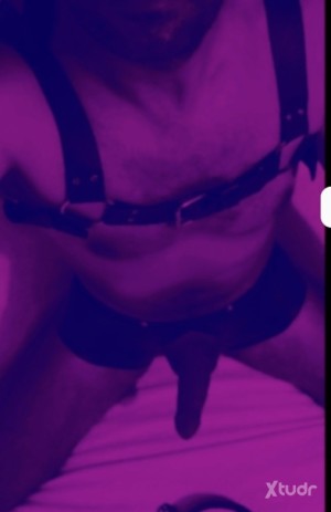 Xtudr - VictorLef: De paso, Busco perros sumisos, que me pongan culo y buena boca para darles rabo
Lefa, meos, azotes, quedadas en hoteles, ...