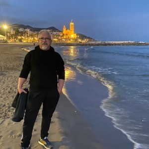 Xtudr - BOSS: I'm looking for a real submissive, to educate him as my slave. I want a relationship based on obedience and surrender. If I ha...