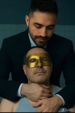 Xtudr - Joakyns: Dominante. Exigente. No juego a medias.
Puedo ser severo. Implacable cuando cruzas la línea… y te haré cruzarla.
Disfruto m...