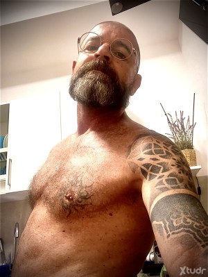 Xtudr - Potro66: New around here, open to proposals, open-minded. Willing to experiment. Massage therapist. Telegram: @Albor66