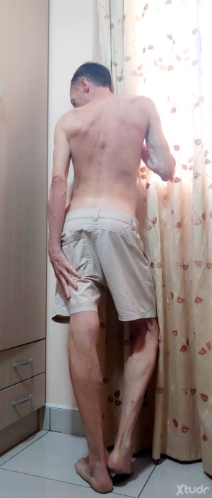 Xtudr - DelacroixGC: Busco gay bastante maduro, educado y discreto, cordial y cariñoso, pero sexualmente dominante, con experiencia, morboso...