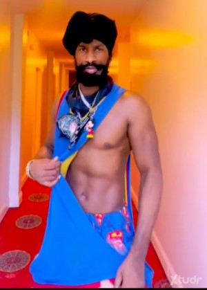 Xtudr - Gadgett: 🦹🏾⚡️🎮 I’m Temporarily Homeless,Please I’m Willing to Relocate (State/City) sometimes I can host in Hotel please Ask my situ...