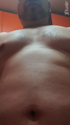 Xtudr - GordoCerdo: Masculine, 50 years old, straight appearance.
Looking for guys who let me use them. Preferably chubby, wide, strong, cor...