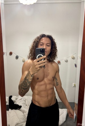 Xtudr - David_Curl: Looking for S Daddy ✈️🍝🌄💌🛼🎟️📸💙🍻🎼💵💎🛳️🍕