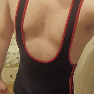 Xtudr - madridcentro: I'm looking for a playmate. Imagination, kink, creativity, and role-playing games.