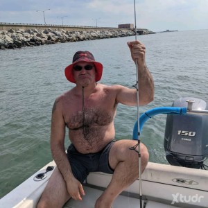 Xtudr - Beautifulheart44: As a Captain in the United States Army, I have dedicated my career to leading teams and serving my country. At the...