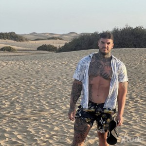 Xtudr - MachoXXL: Soy 100% activo pollon 23cm macho dominante
Paso más fotos o videos por WhatsApp 