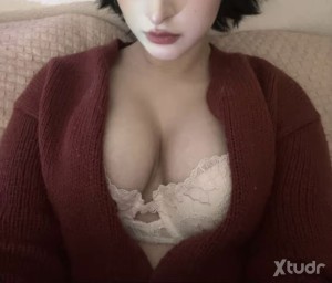 Xtudr - ddomgirlie: Estoy buscando un chico mono y sumiso, me encanta el bdsm suave no demasiado sádico, solo amor y edging
Soy tu dom girl,...