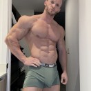 Xtudr - Pepe4413: Handsome and stro...