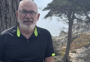 Xtudr - ffozzybear: 6’2”, not sure about weight, lost a bit lately, I’m about 100k no oil painting at 64yo passionately about my kinks, I su...