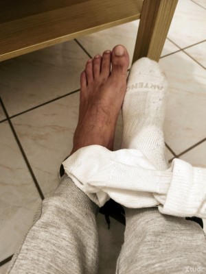 Xtudr - CanaryFeetDom: 