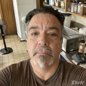 Xtudr - bottomforhungtop: Widowed man in need of a big cock 