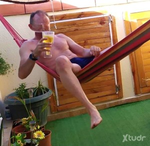 Xtudr - Javier69xxx: Hello I'm a bisexual dominant guy looking for a good slut to have a good time.
