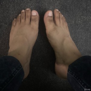 Xtudr - TheKingMaster: 
Soy amo dominante, autoritario, buscando un sumiso , esclavo , que sea lo que yo quiera, cuando quiera sin un no com...