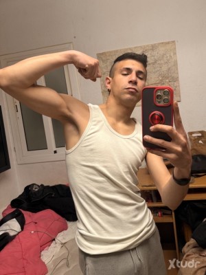 Xtudr - Masteralex22: 👑 Dueño del placer y del poder 💸
Findom real. Sin excusas. Sin límites.
¿Tu misión? Tributar. Adorar.
