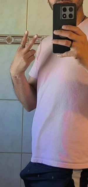 Xtudr - Flakito: I'm slender, sociable, morbid, I like small penises, curved ones, I like hairy ones.