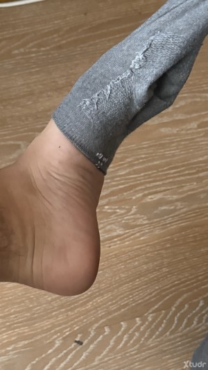 Xtudr - ControlT0TAL: Tu lugar? En mis pies mientras estoy con el ordenador
45 de piezacos para la perra que se atreva
Control total, mi pla...