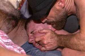 Xtudr - Raul_90: Don't mind my location. I move around a lot.