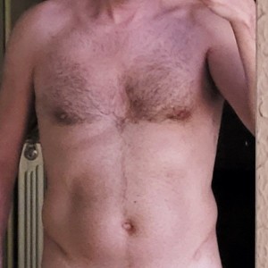 Xtudr - Kaiser Switch: Masculine, perverted, discreet. I like the slow fuck. At your house.