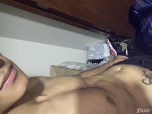 Xtudr - nicolassss: BUSCO AYUDA ECONÓMICA TENGO 18 años BUSCO SUGGAR SI O SI QUE PUEDA SOLO INTERESADOSSSSS MANDO FOTOS AL PRIVADO 
