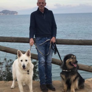 Xtudr - SumisoMaduro1: I'm looking for a top and masculine man who will do everything to me. 
I'm submissive and obedient. 
I am searching f...